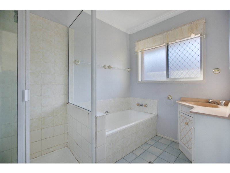 125 Empire Avenue, Manly West QLD 4179