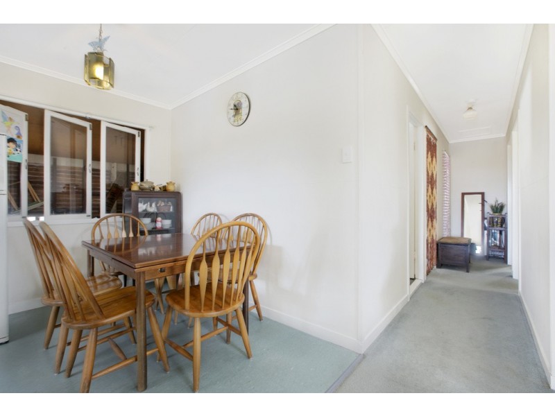 36 Bushing Street, Wynnum West QLD 4178