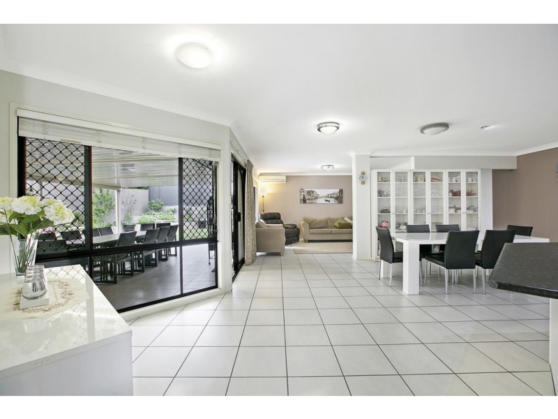 5 Brookside Place, Lota QLD 4179