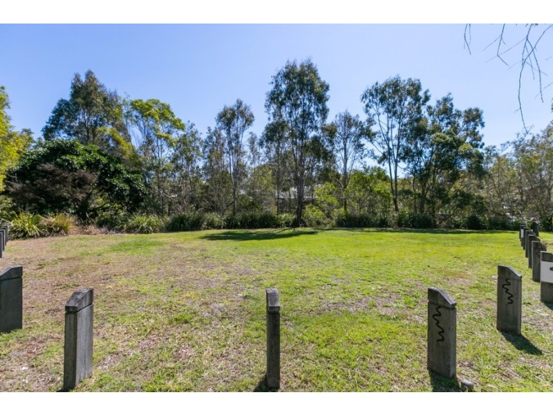 5 Brookside Place, Lota QLD 4179