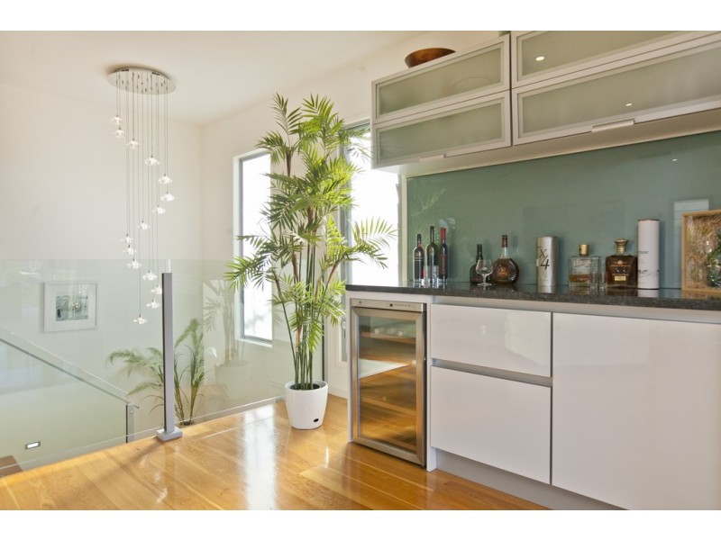 38 Akonna Street, Wynnum QLD 4178