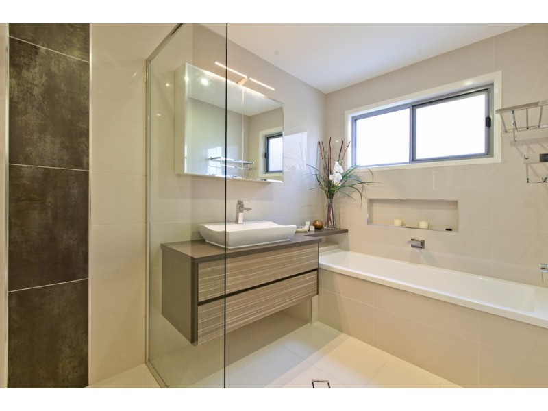 38 Akonna Street, Wynnum QLD 4178