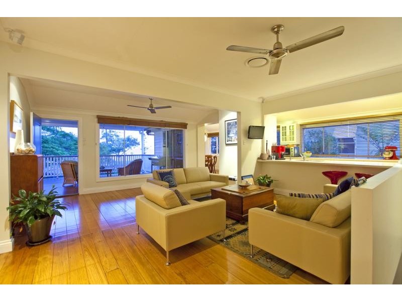 93 Wynnum Esplanade, Wynnum QLD 4178