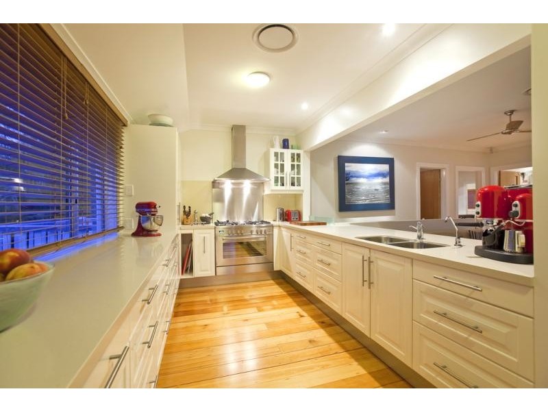 93 Wynnum Esplanade, Wynnum QLD 4178