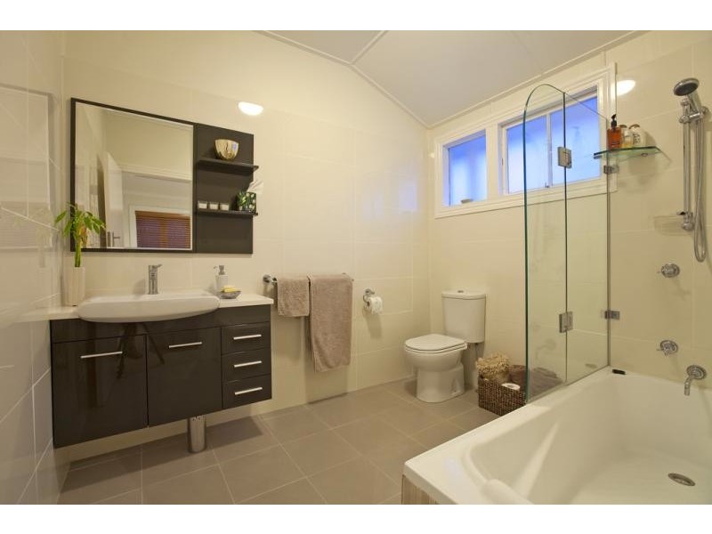 93 Wynnum Esplanade, Wynnum QLD 4178