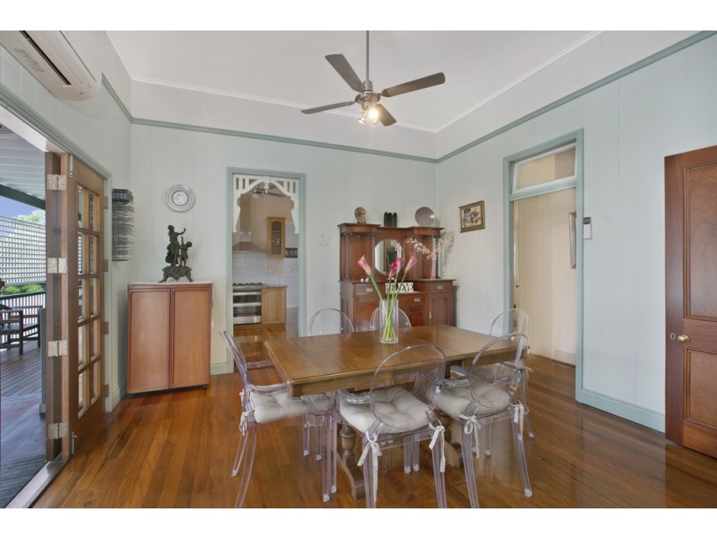 42 Adam Street, Wynnum QLD 4178