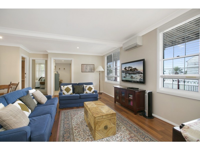 42 Adam Street, Wynnum QLD 4178