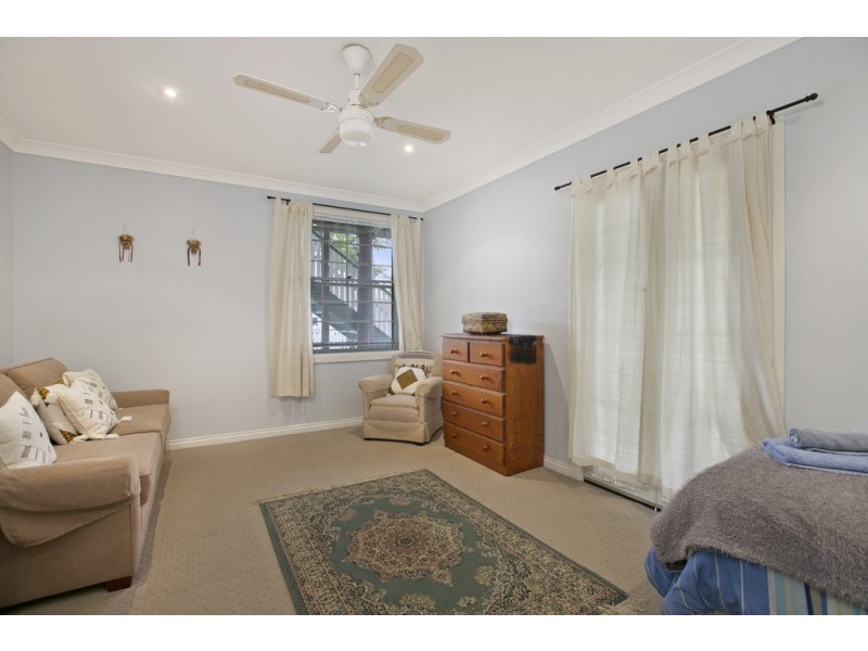42 Adam Street, Wynnum QLD 4178