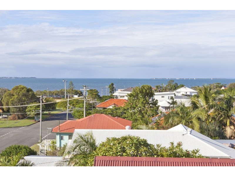 42 Adam Street, Wynnum QLD 4178