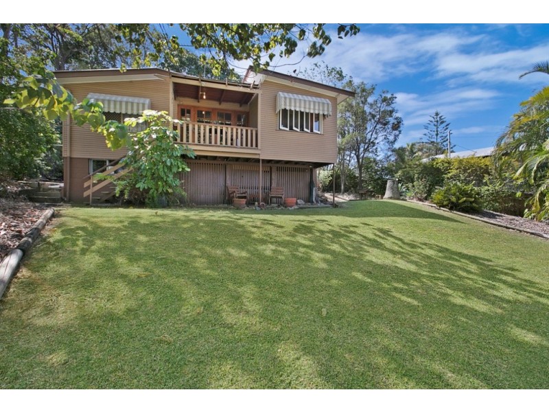 323 Whites Road, Lota QLD 4179