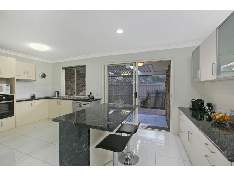 85 Matthews Way, Wakerley QLD 4154