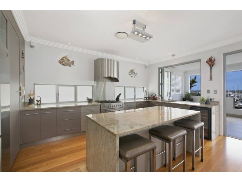 479 Royal Esplanade, Manly QLD 4179