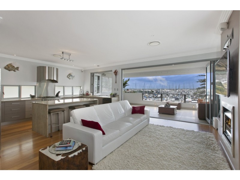 479 Royal Esplanade, Manly QLD 4179