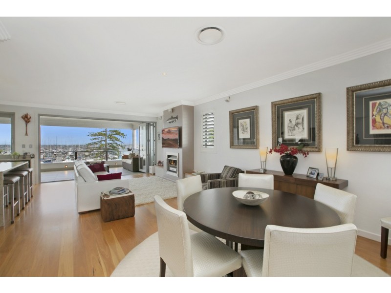 479 Royal Esplanade, Manly QLD 4179