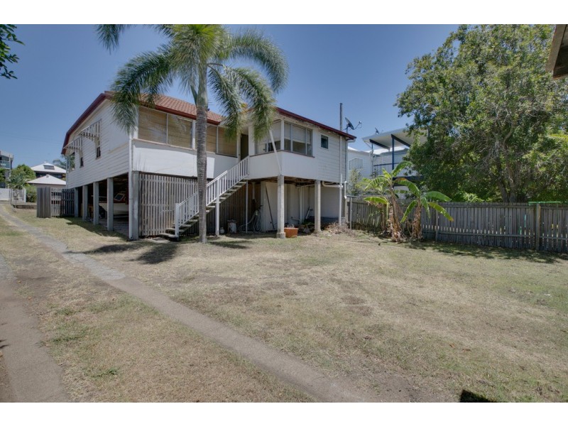 84 Stratton Terrace, Manly QLD 4179