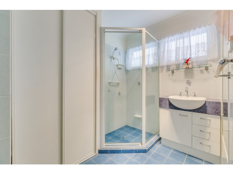 21 Talegalla Street, Wynnum West QLD 4178