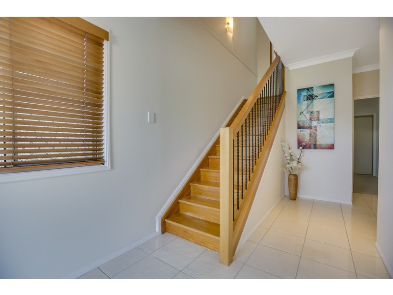 44 Waterview Avenue, Wynnum QLD 4178