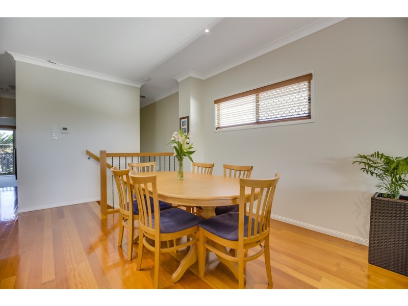 44 Waterview Avenue, Wynnum QLD 4178