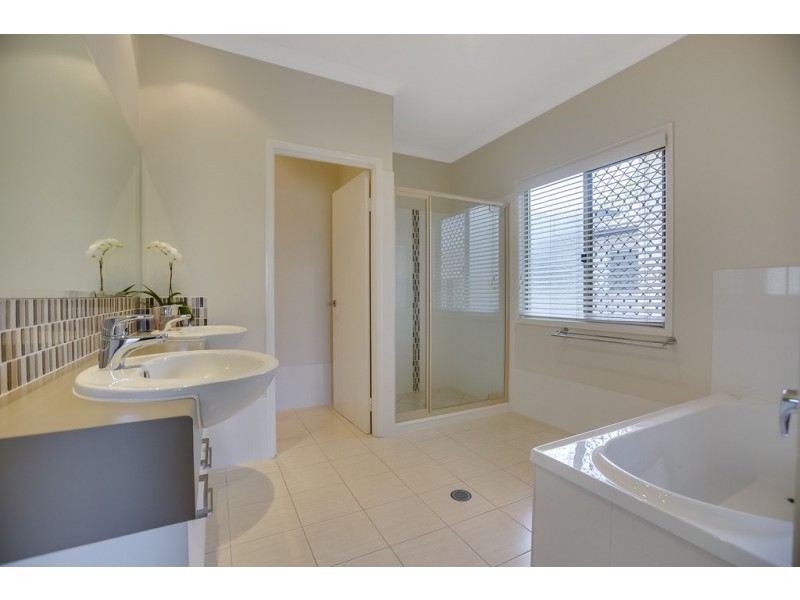 44 Waterview Avenue, Wynnum QLD 4178