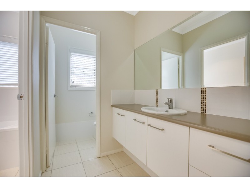 44 Waterview Avenue, Wynnum QLD 4178