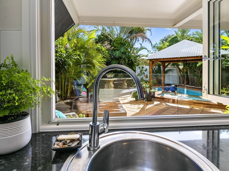 353 Esplanade, Manly QLD 4179