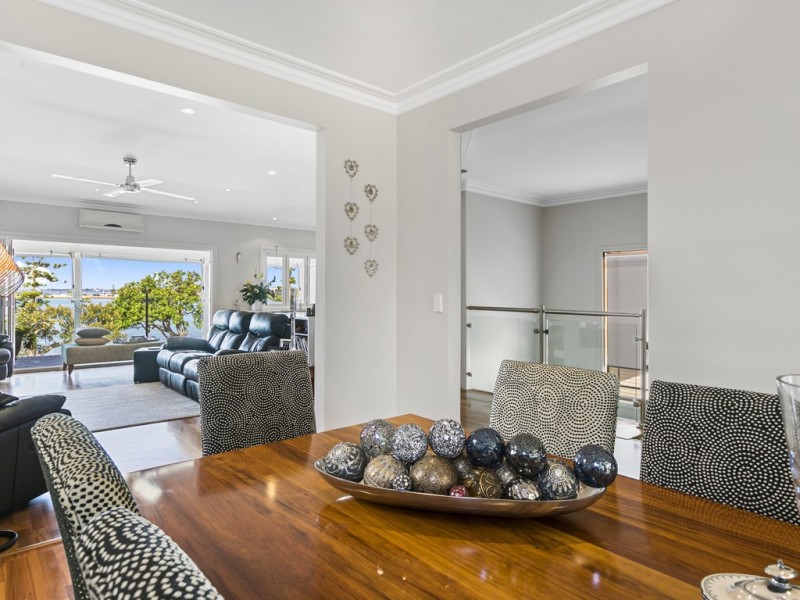 353 Esplanade, Manly QLD 4179