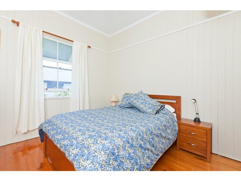 36 Waterview Avenue, Wynnum QLD 4178