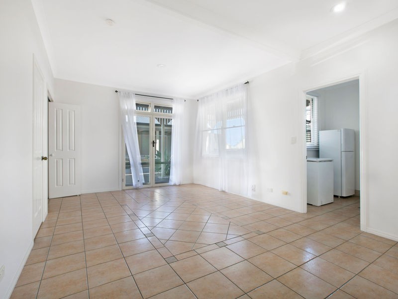 6 Peranga Street, Manly QLD 4179