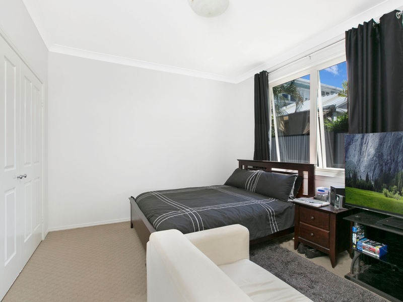 6 Peranga Street, Manly QLD 4179