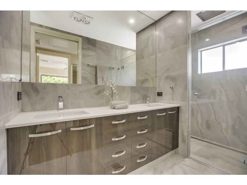 431 Esplanade, Manly QLD 4179