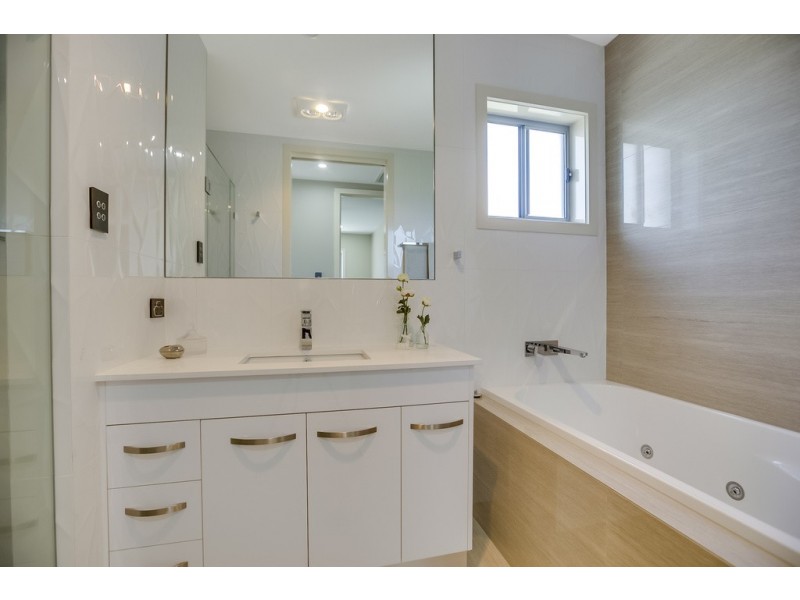 431 Esplanade, Manly QLD 4179