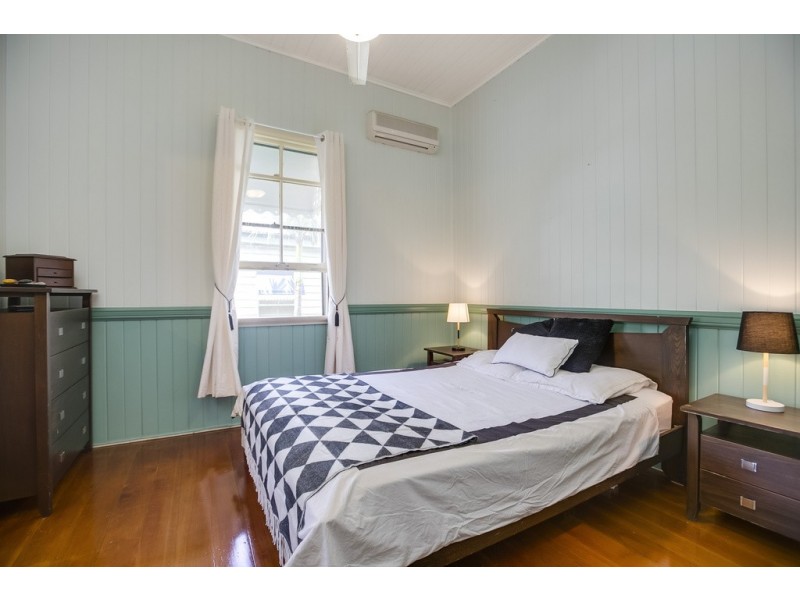 89 Chestnut Street, Wynnum QLD 4178