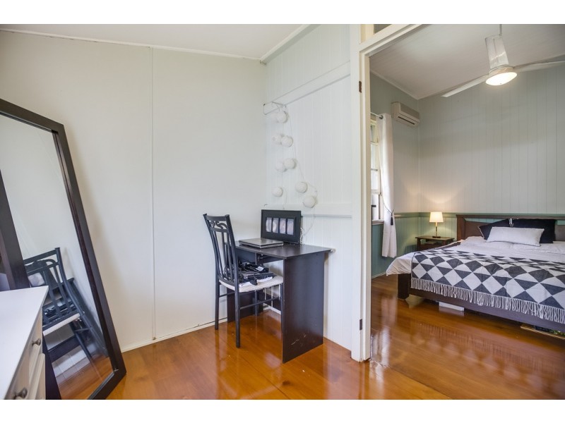 89 Chestnut Street, Wynnum QLD 4178