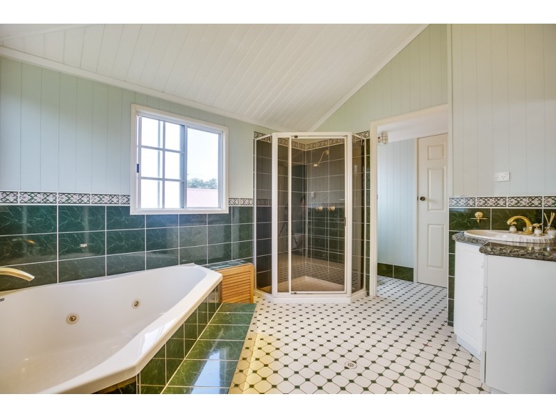 89 Chestnut Street, Wynnum QLD 4178