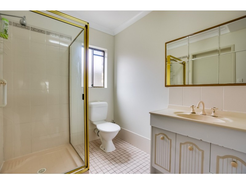 89 Chestnut Street, Wynnum QLD 4178