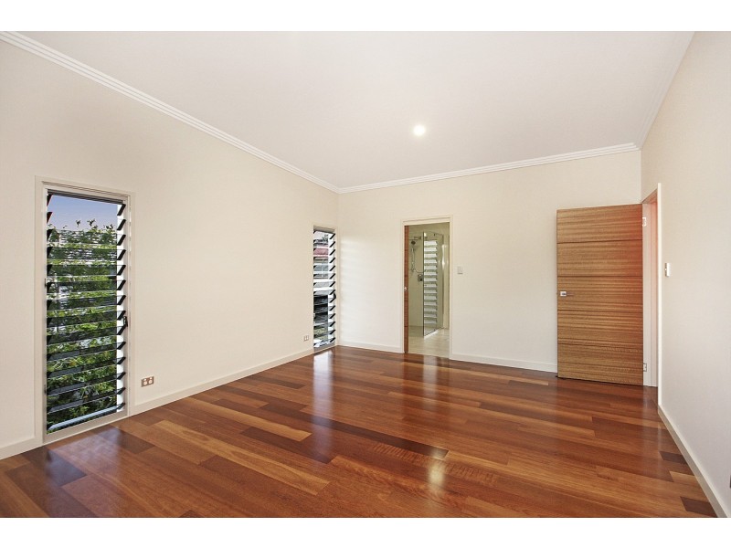 153 Kingsley Terrace, Manly QLD 4179