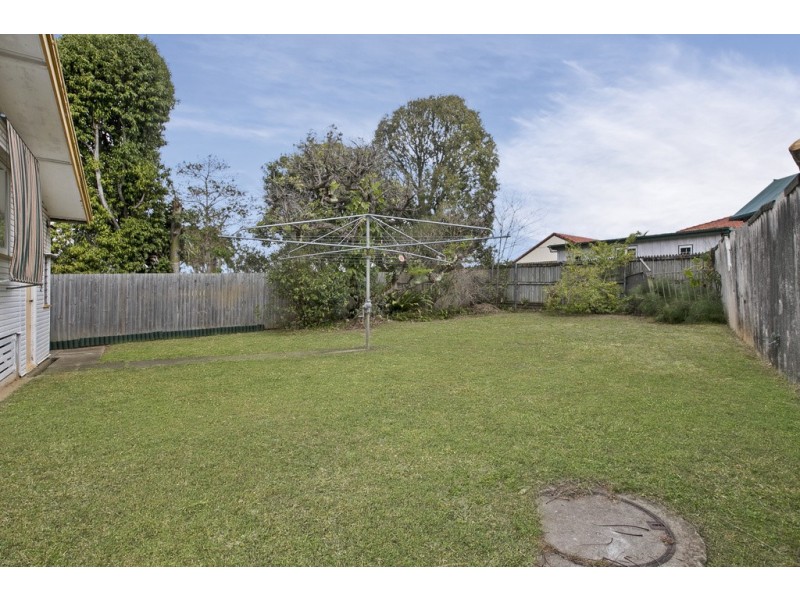 36 Bushing Street, Wynnum West QLD 4178