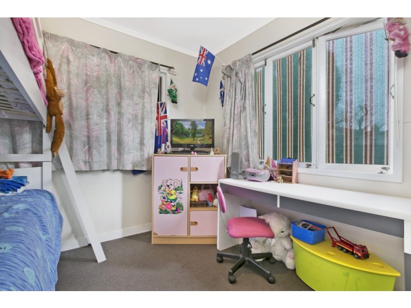 36 Bushing Street, Wynnum West QLD 4178