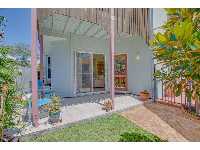 32 Chestnut Street, Wynnum QLD 4178