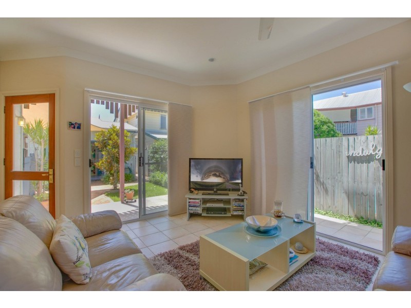 32 Chestnut Street, Wynnum QLD 4178