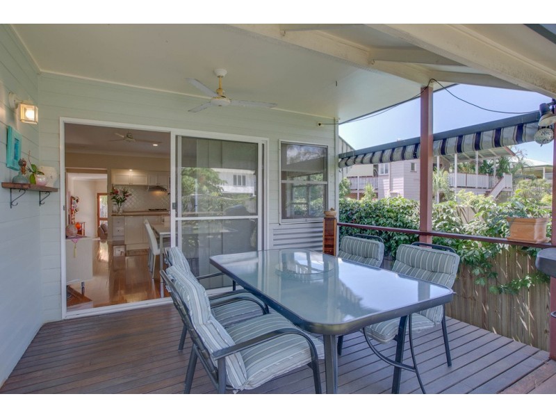 32 Chestnut Street, Wynnum QLD 4178
