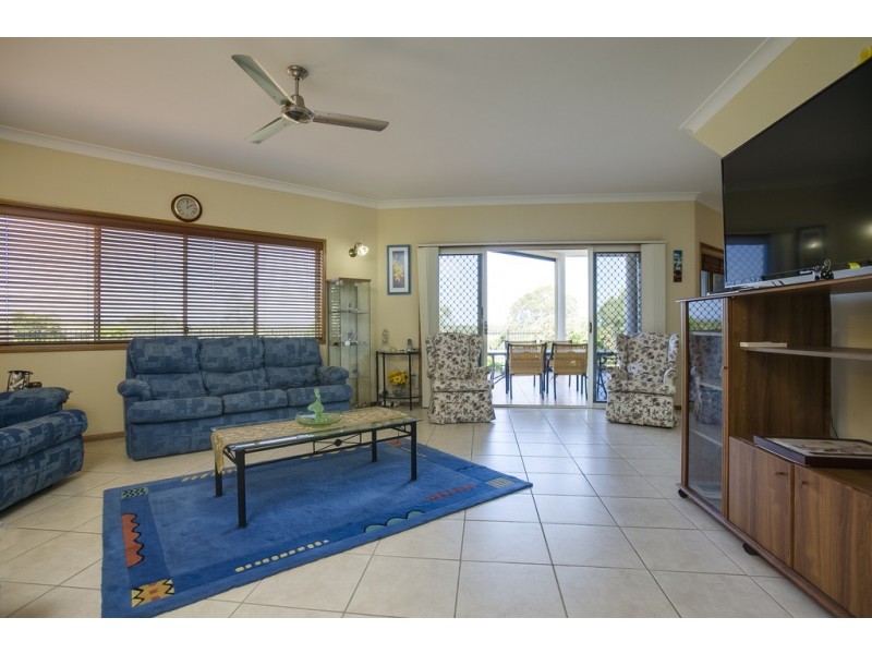 8 Dane Court, Manly West QLD 4179