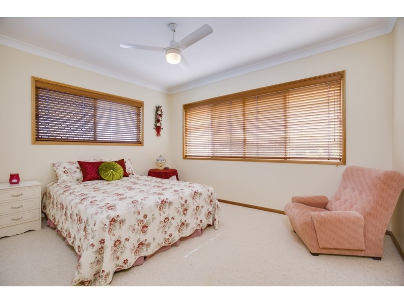 8 Dane Court, Manly West QLD 4179