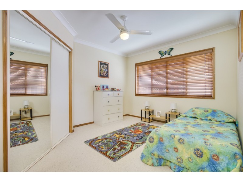 8 Dane Court, Manly West QLD 4179