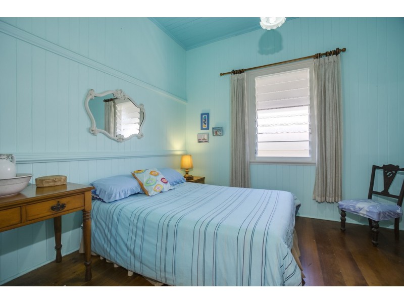 14 Moreton Avenue, Wynnum QLD 4178