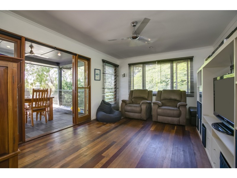 72 Empire Avenue, Manly West QLD 4179