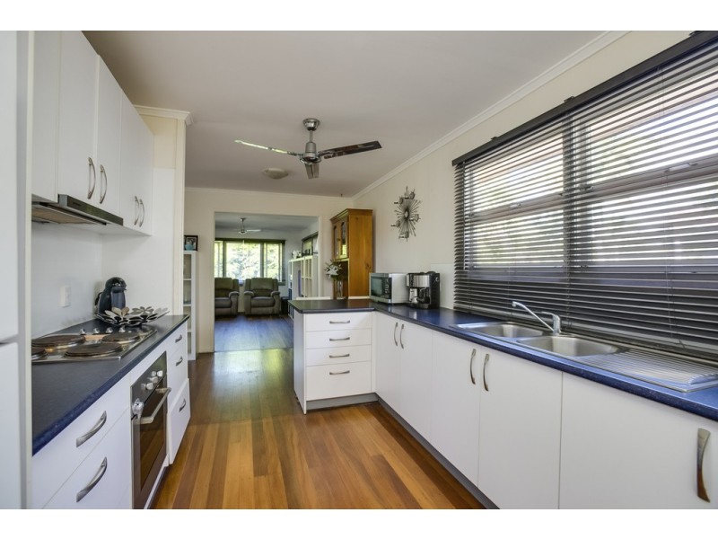 72 Empire Avenue, Manly West QLD 4179