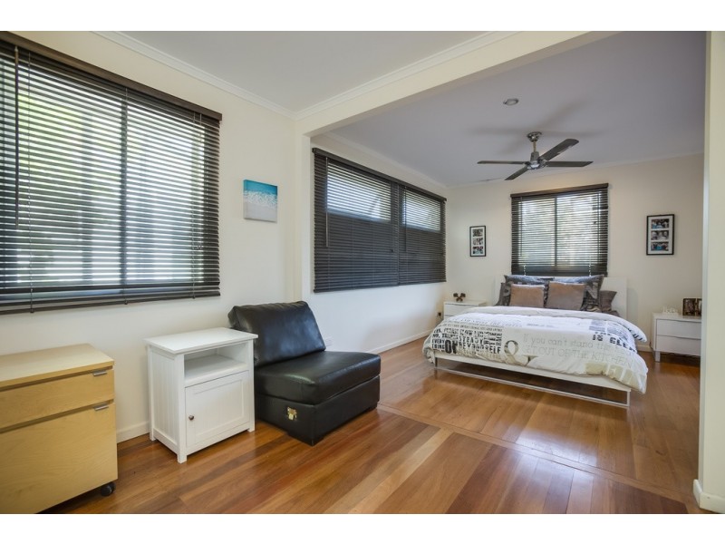 72 Empire Avenue, Manly West QLD 4179