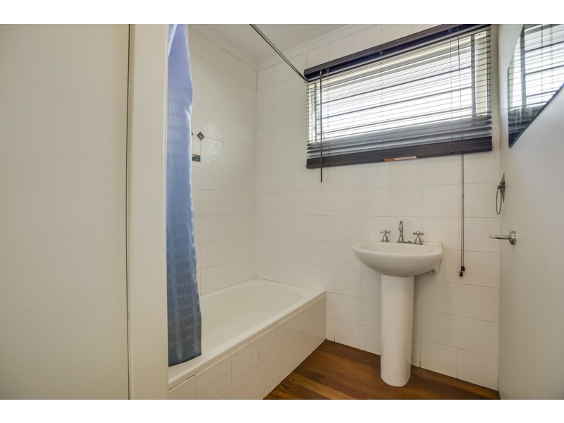 72 Empire Avenue, Manly West QLD 4179