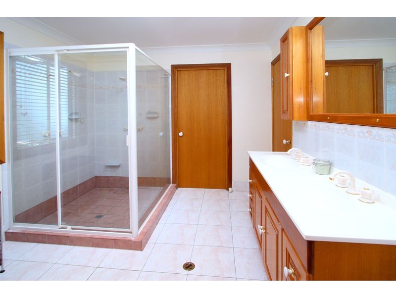 42 Carnation Road, Manly West QLD 4179